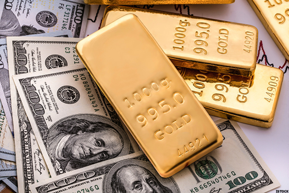 Is It Time To Jump In This Blue Chip Gold Stock-NEM