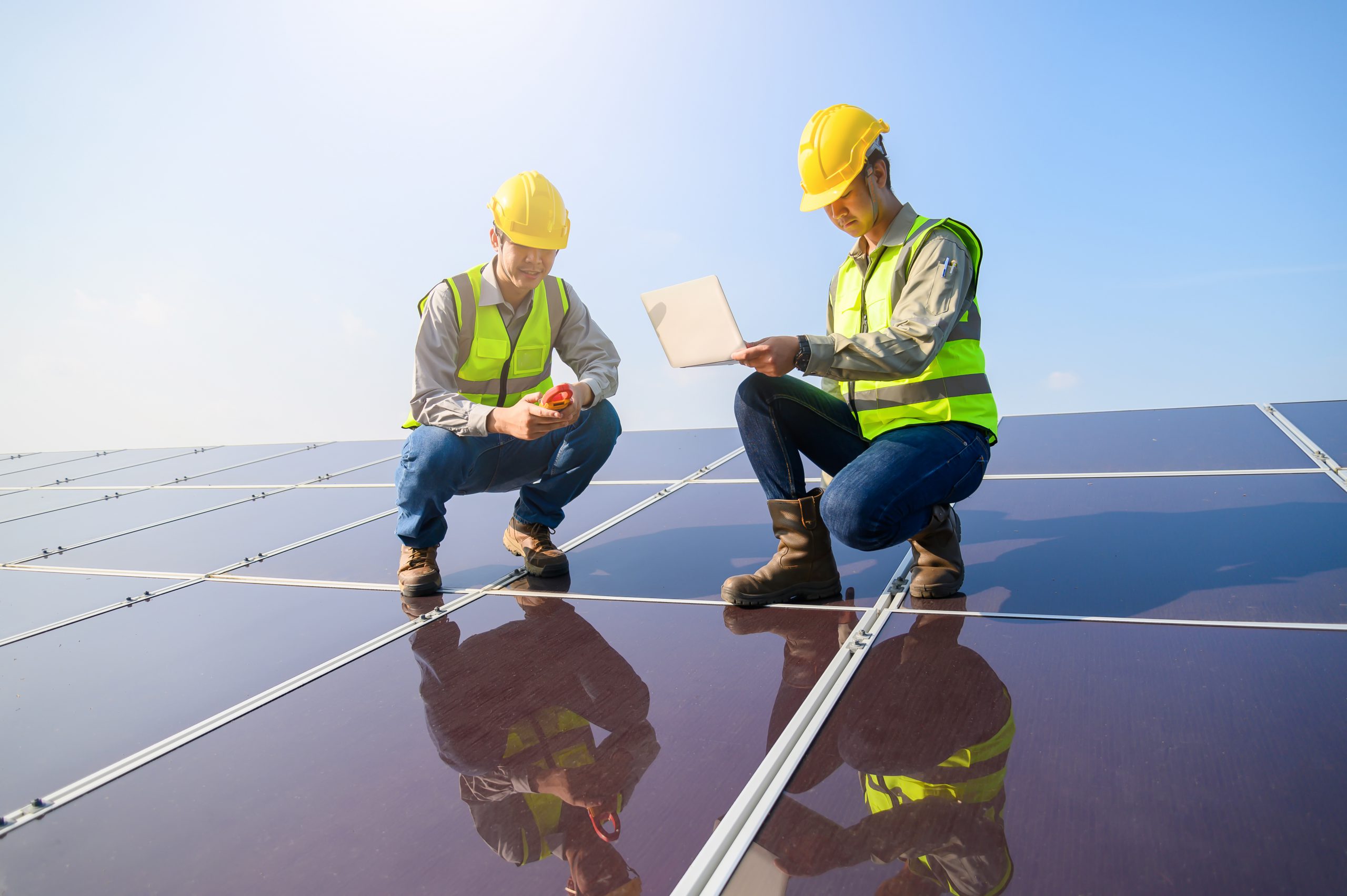 One Small Cap Clean Energy Stock To Buy For Long Term-AZRE