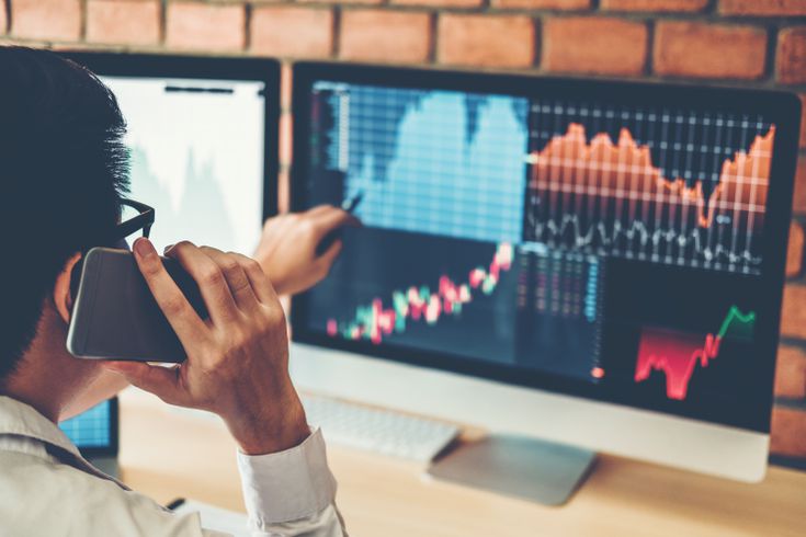Can You Turn Bullish On This Mid Cap Stock-MAXR
