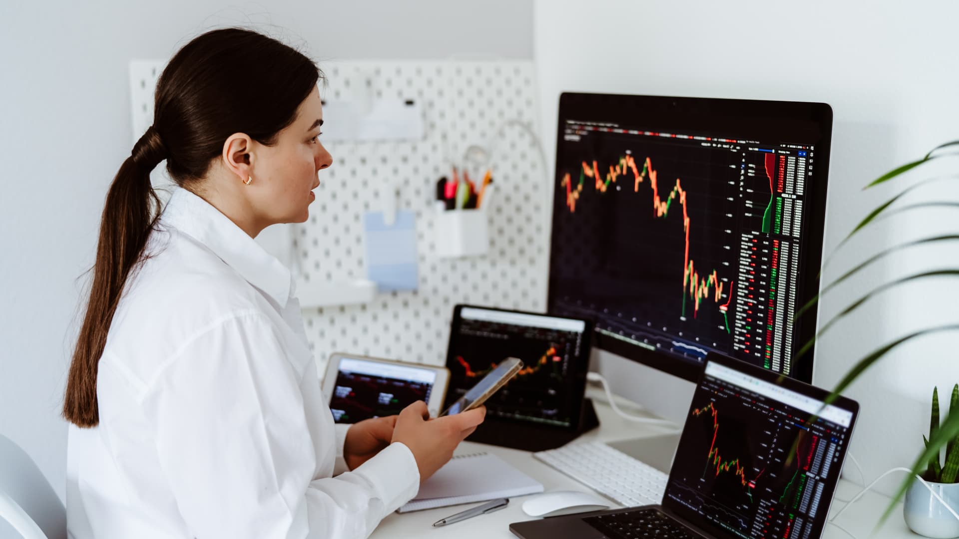 Should You Consider Buying This Penny Stock-DTST