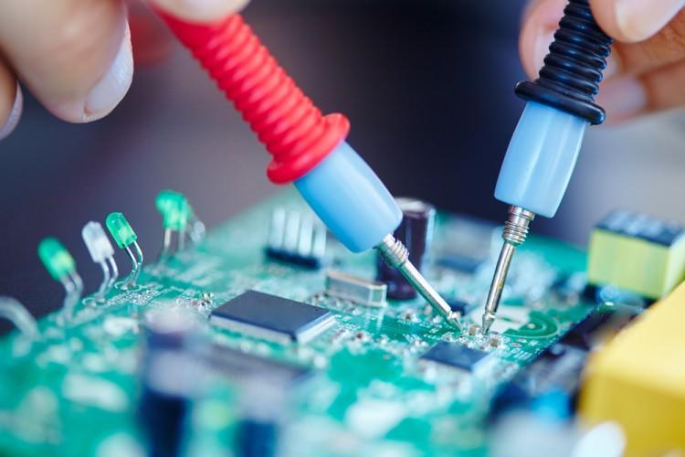 Should You Be Buying This Blue Chip Semiconductor Stock-MU